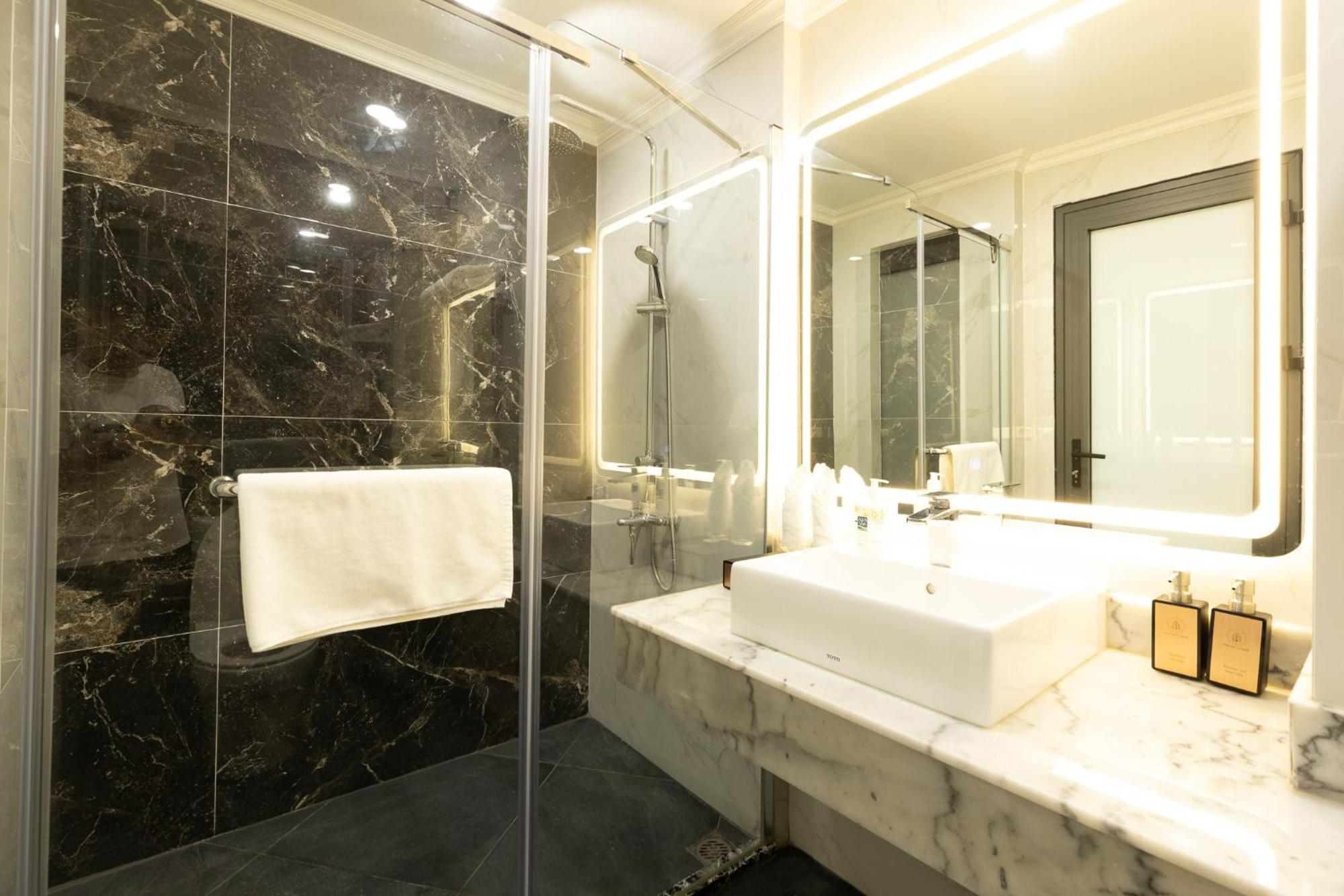 האנוי Sword Lake Hotel מראה חיצוני תמונה
