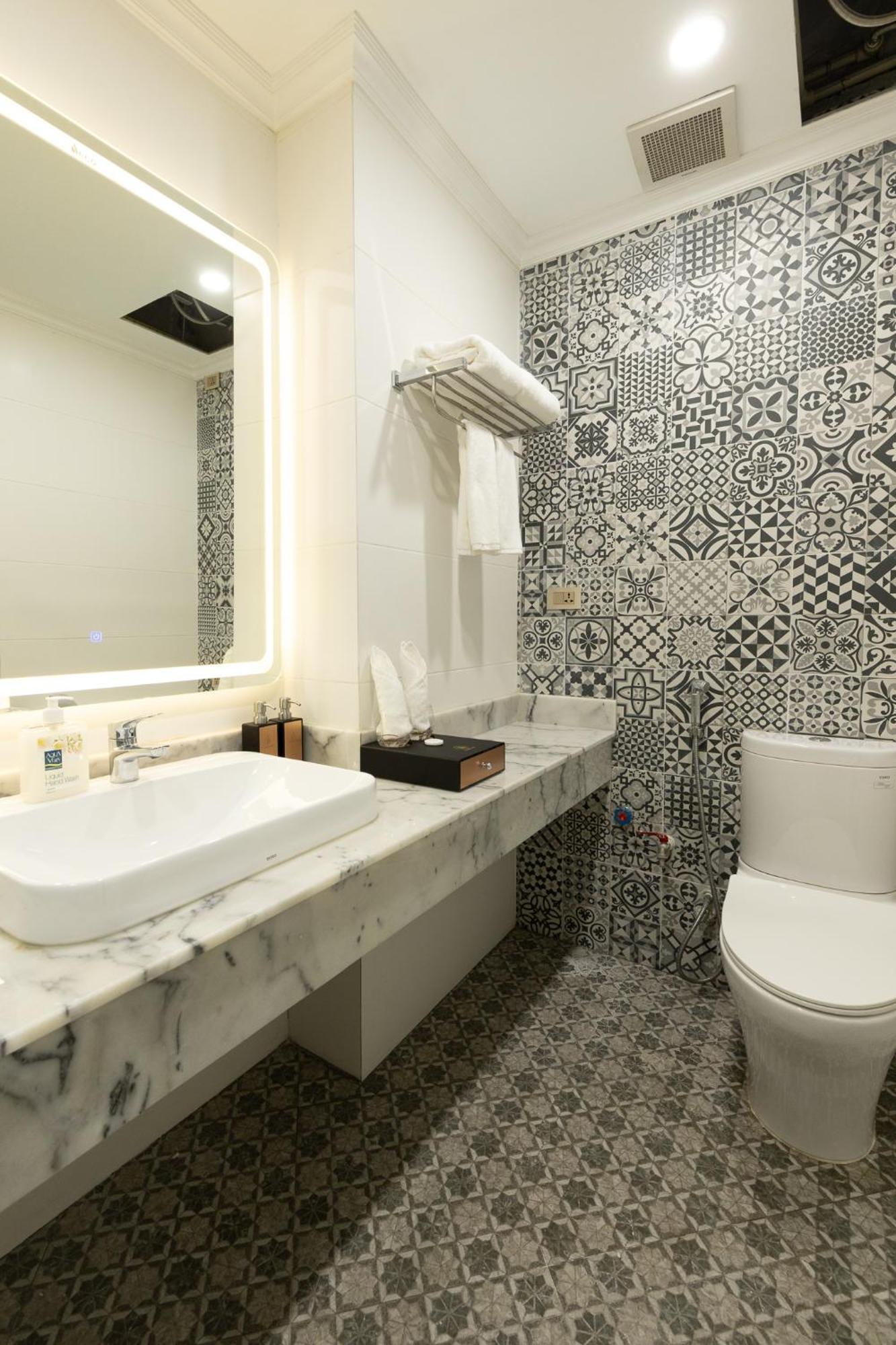 האנוי Sword Lake Hotel מראה חיצוני תמונה